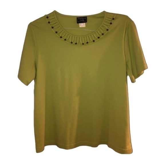 Southern lady size large top. Green with bronze accent around neck. - Picture 1 of 10